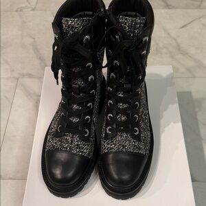 Stylish Black and Gray Women's Boots